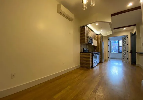Rented by Skyhigh Realty NYC LLC | media 10