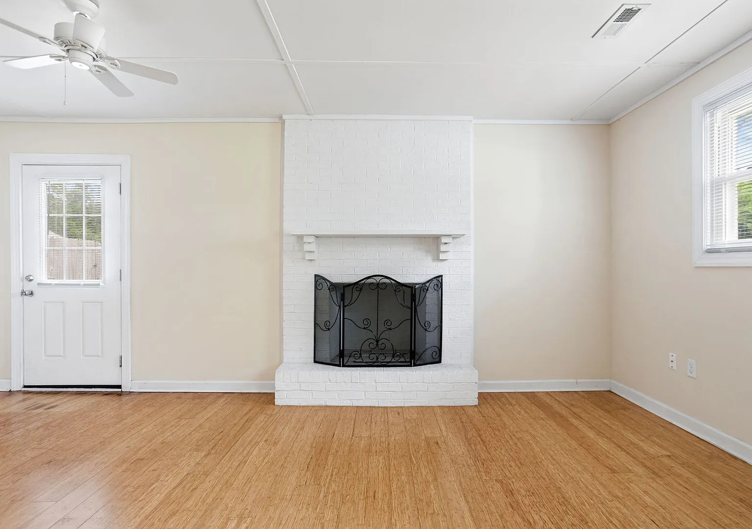 865 Santee Street- Unfurnished Property on James Island for Rent! — Photo 2