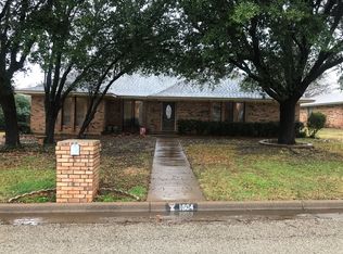 1604 S Rodgers Dr, Graham, TX 76450
