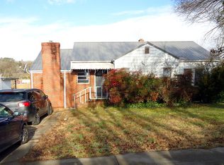 1026 Jones St, Athens, TN 37303