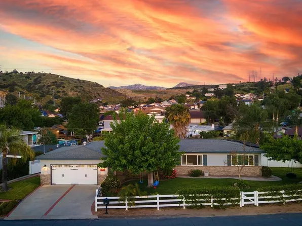 9729 Woodland Vista Dr, Lakeside, CA 92040