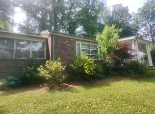 15 Landmark Dr, Sylva, NC 28779