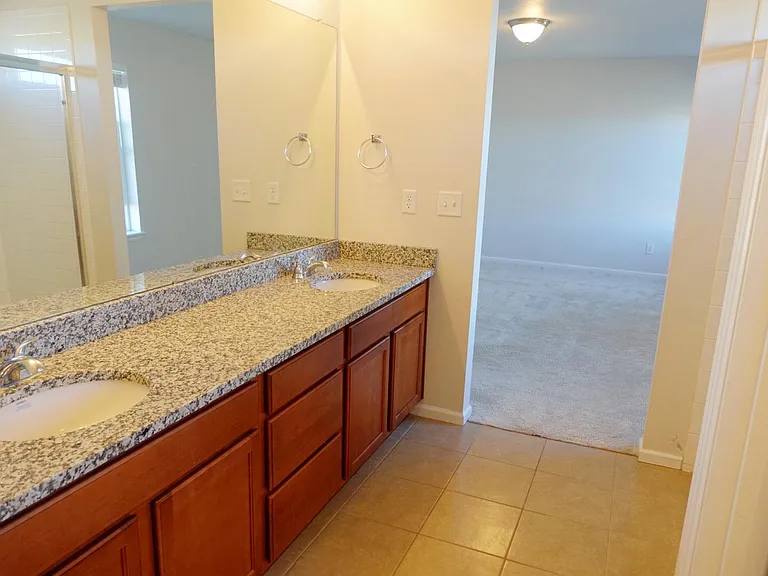1073 White Leaf Cir — Photo 23