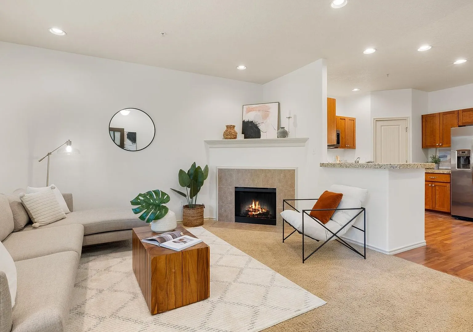 Park-Facing Arbor Parc Townhome | 3 Bedrooms + Loft | 2.5 Bathrooms | 2-Car Garage — Photo 4