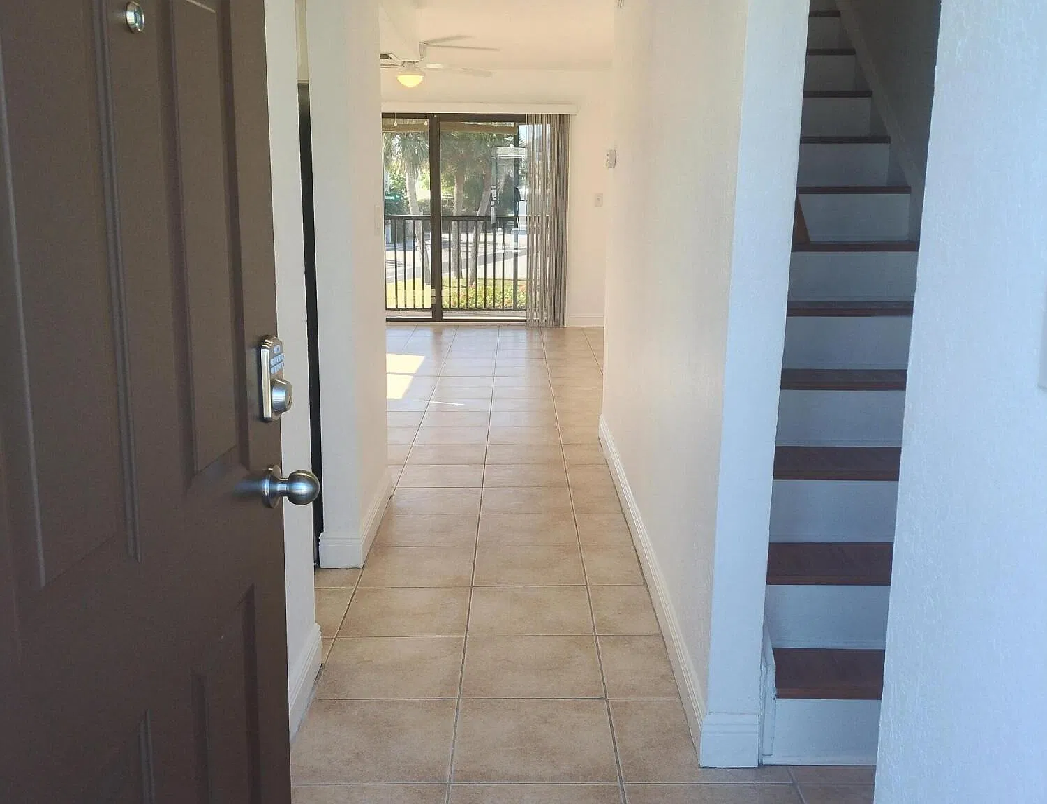 2 bed, 1.5 bath, 1110 sqft, $1,800 — Photo 3