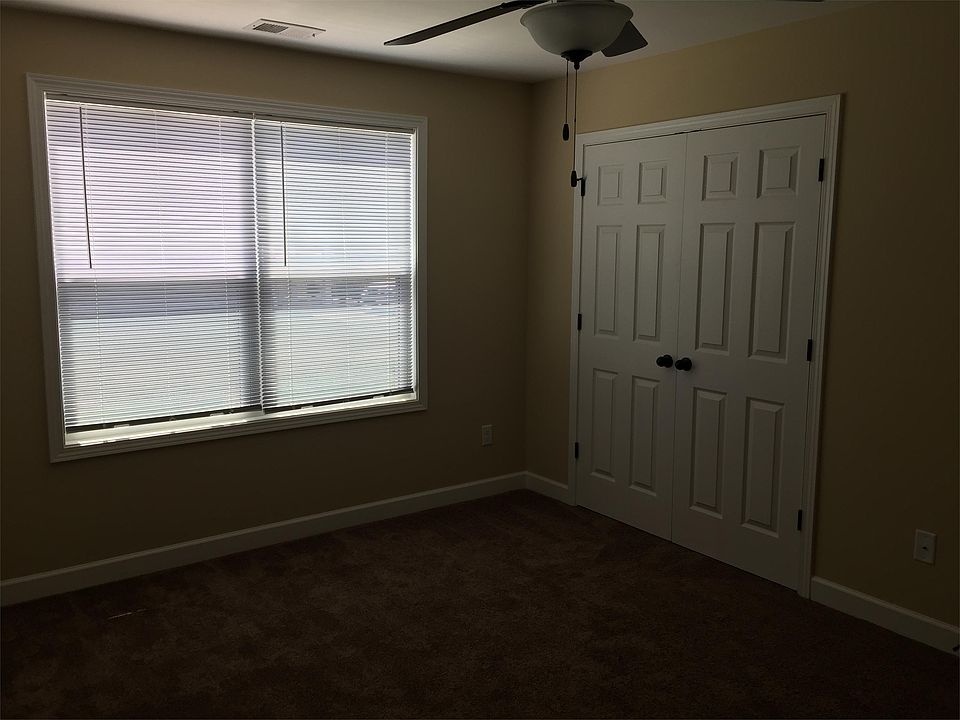 2nd image of 98 Essex Dr