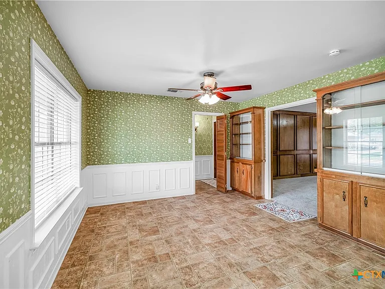 608 Rosewood Dr — Photo 6