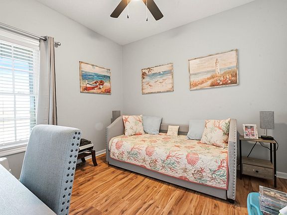 4th image of 150 Lazy Willow Ln. #204