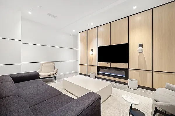 Rented by CW Realty Property Management LLC | media 14