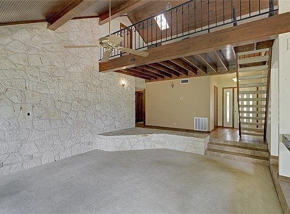4th image of 1706 Great Oaks Dr