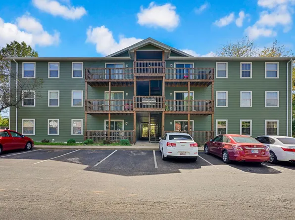 3220 E John Hinkle Pl APT B, Bloomington, IN 47408