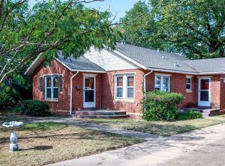 504 W Oak St, Olney, TX 76374