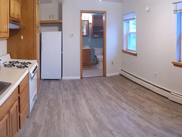 136 Valley St #2 — Photo 4