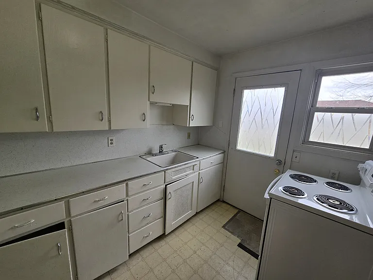269 Madison St — Photo 10