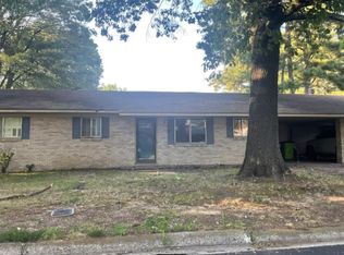 1210 W 16th St, Stuttgart, AR 72160