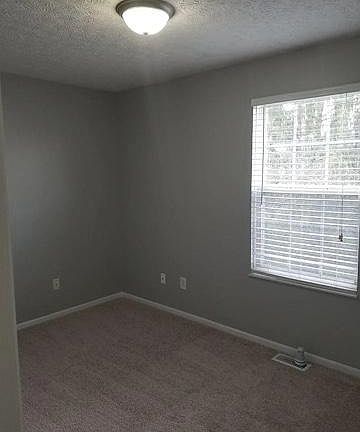 2nd image of 5704 Palos Ln