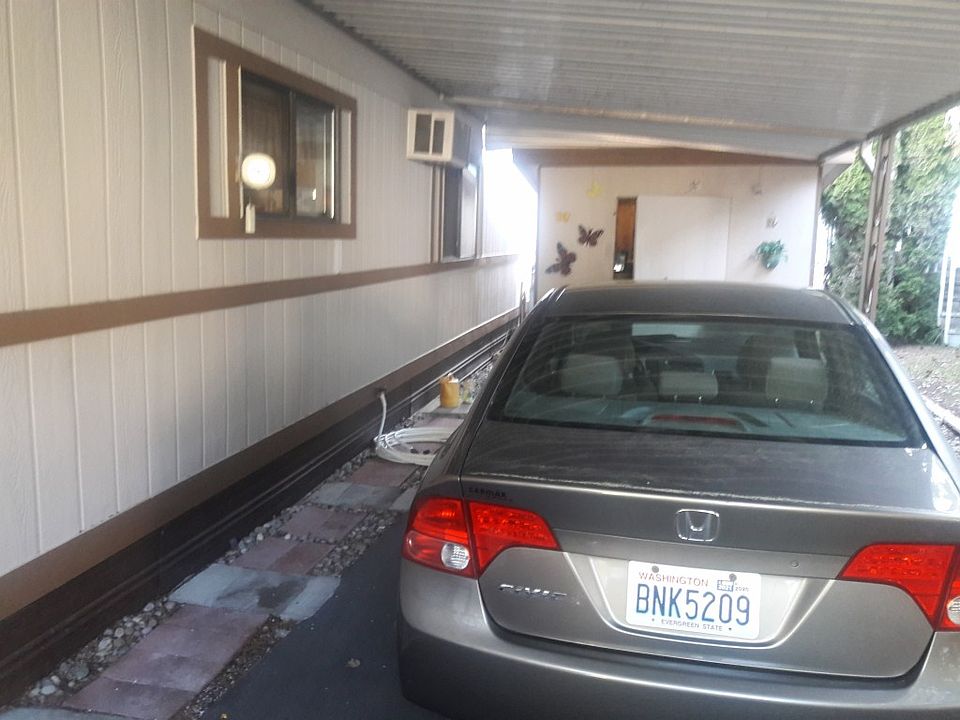 2nd image of 11410 125th Street Ct E #221