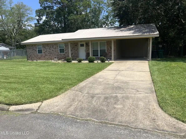 3217 Baltimore Ave, Moss Point, MS 39581