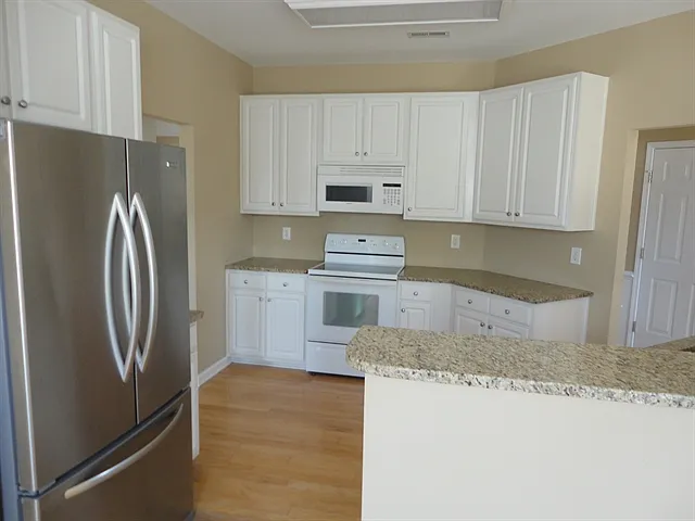 10 Smokehouse Dr — Photo 2
