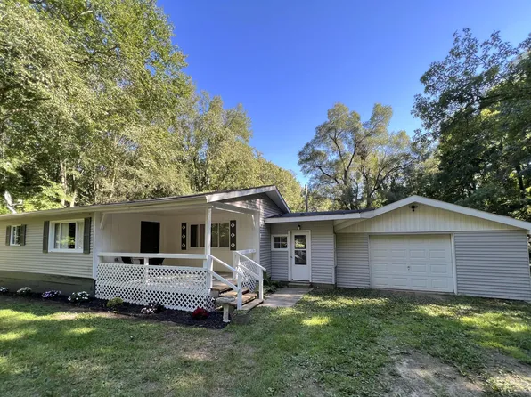 12572 36th St SE, Lowell, MI 49331