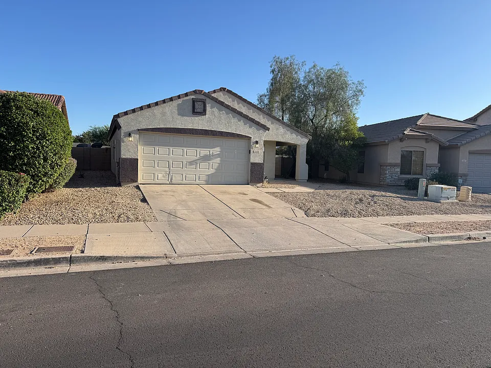 1523 W Nancy Ln