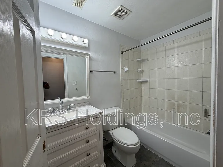 4508 Regent Dr — Photo 8