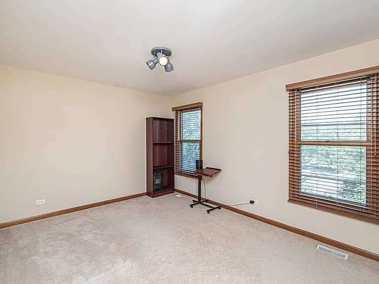 151 Spring Ave — Photo 16