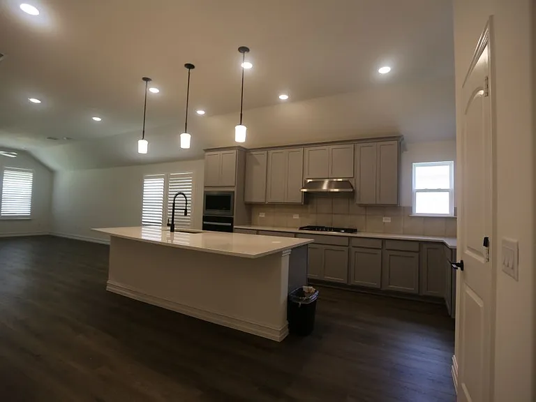 3412 Marginal Dr — Photo 47