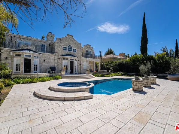 2387 Stratford Cir, Los Angeles, CA 90077