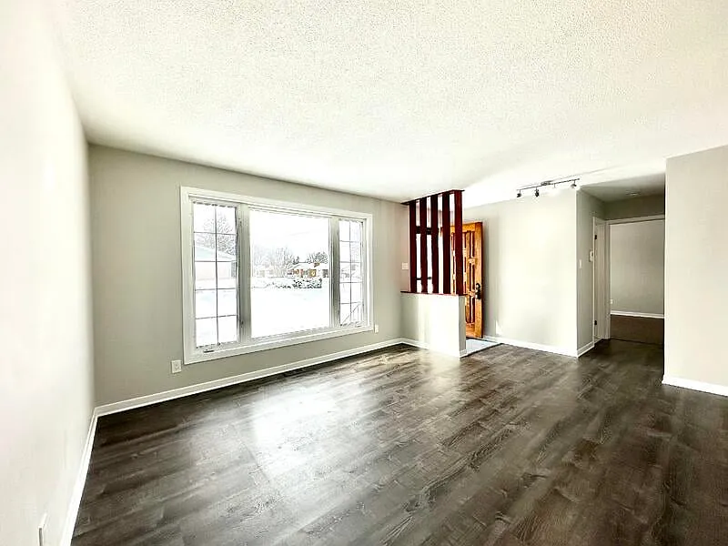 Building Photo - 811 Willow Ave