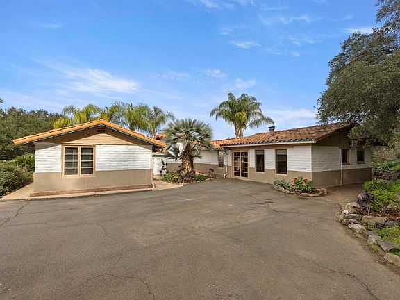 3rd image of 14215 Woods Valley Rd