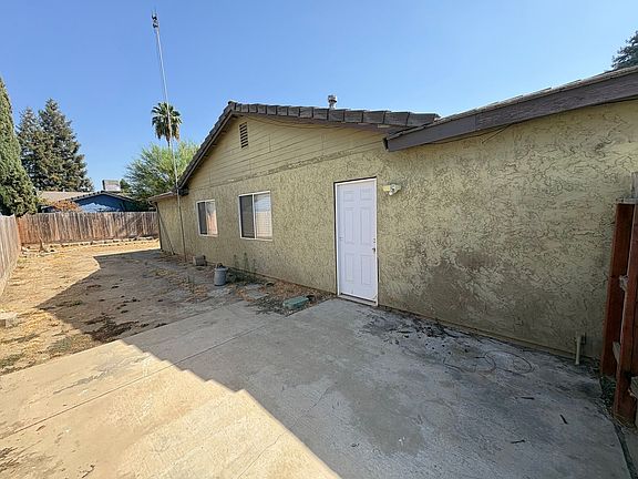 2nd image of 2324 W Delta Ave