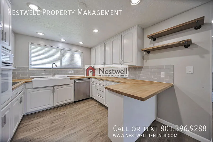 Great 4-bed Home in Salt Lake City — Photo 4