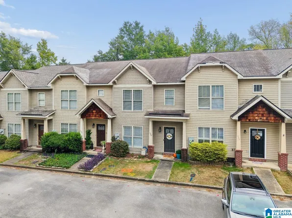 109 Amy Ln, Helena, AL 35080