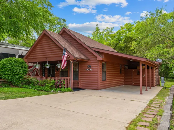112 Fox Hole Lane, Hollister, MO 65672
