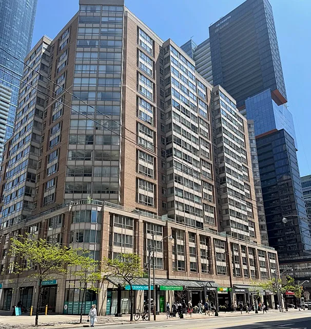 711 Bay St #1318