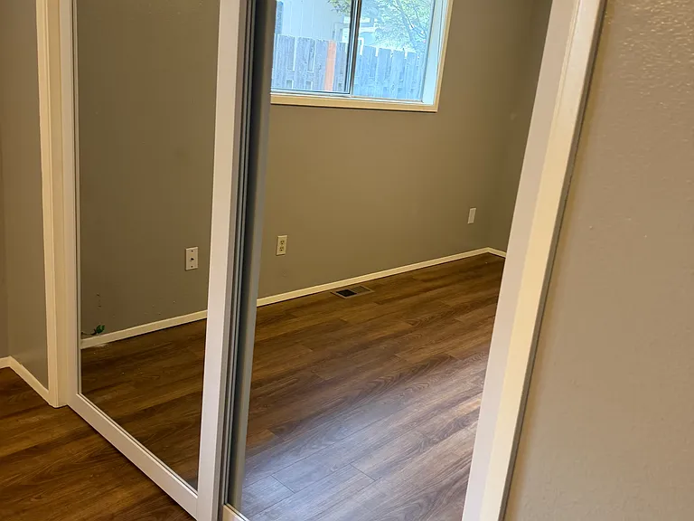 2132 NE Barberry Ct — Photo 18