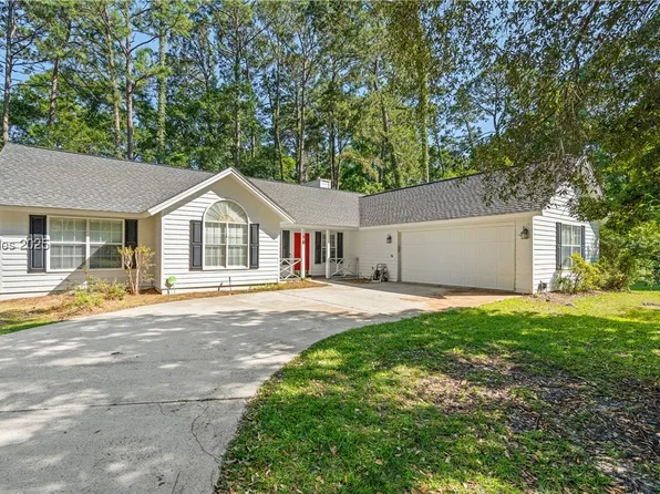 4 Moultrie Ct, Beaufort, SC 29907