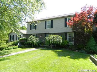 23 Greylock Rdg, Pittsford, NY 14534