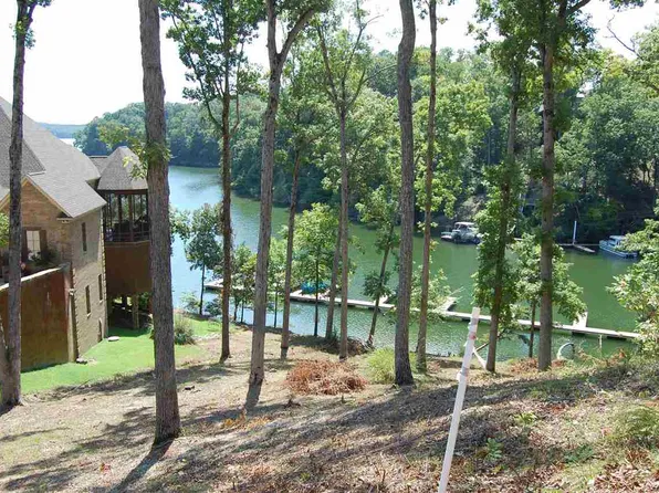 6 Ridge Pointe Dr, Savannah, TN 38372