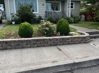 1604 E 13th St, The Dalles, OR 97058
