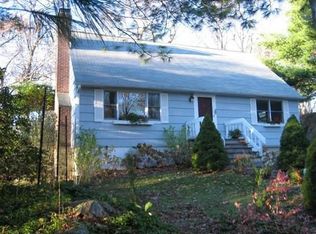 523 Bennetts Farm Rd, Ridgefield, CT 06877