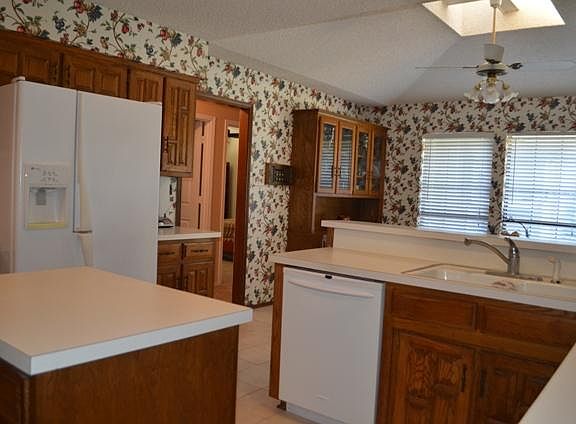 4th image of 7105 Big Bear Lake Dr