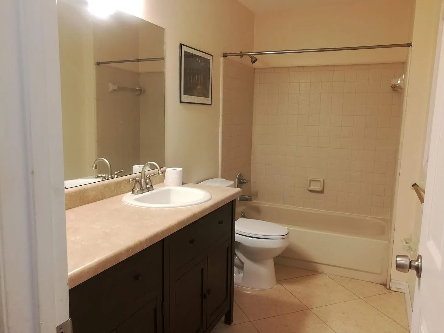 910 SW 56th Ter — Photo 3