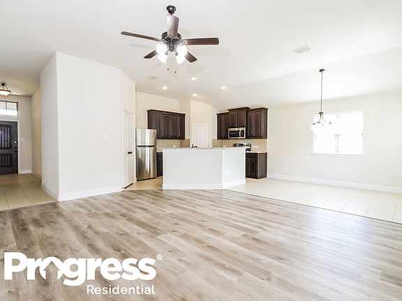 3rd image of 334 Highmeadow Dr