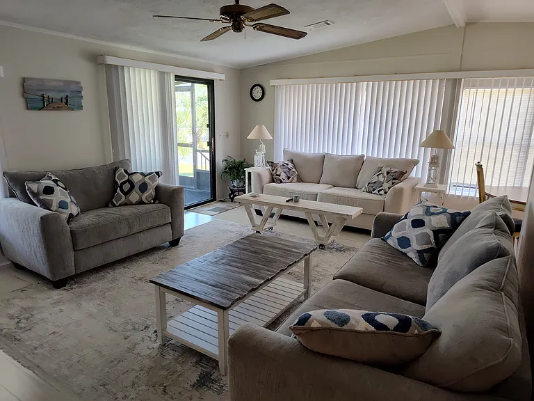 9765 Lake Fairways Blvd — Photo 5