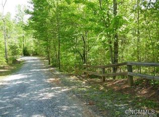 1 Sara Dale Ln, Mill Spring, NC 28756