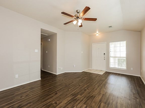 3rd image of 7232 Autumn Glen Dr
