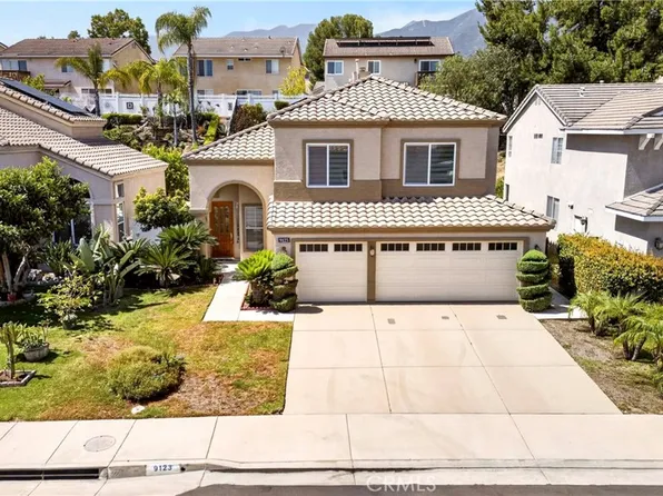 9123 Blue Flag St, Corona, CA 92883
