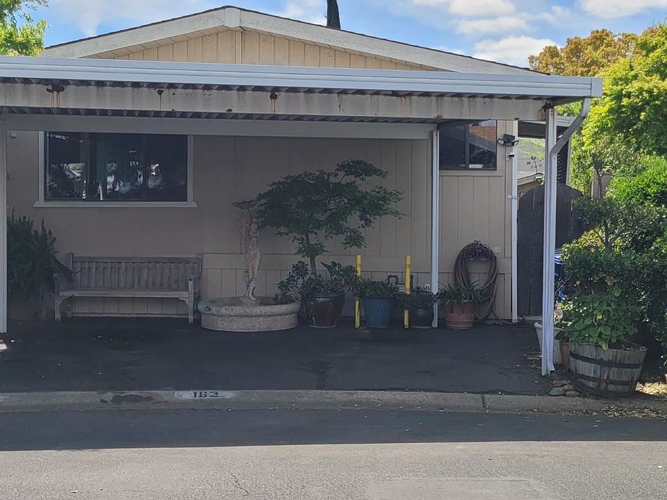 1st image of 163 Clipper Ln